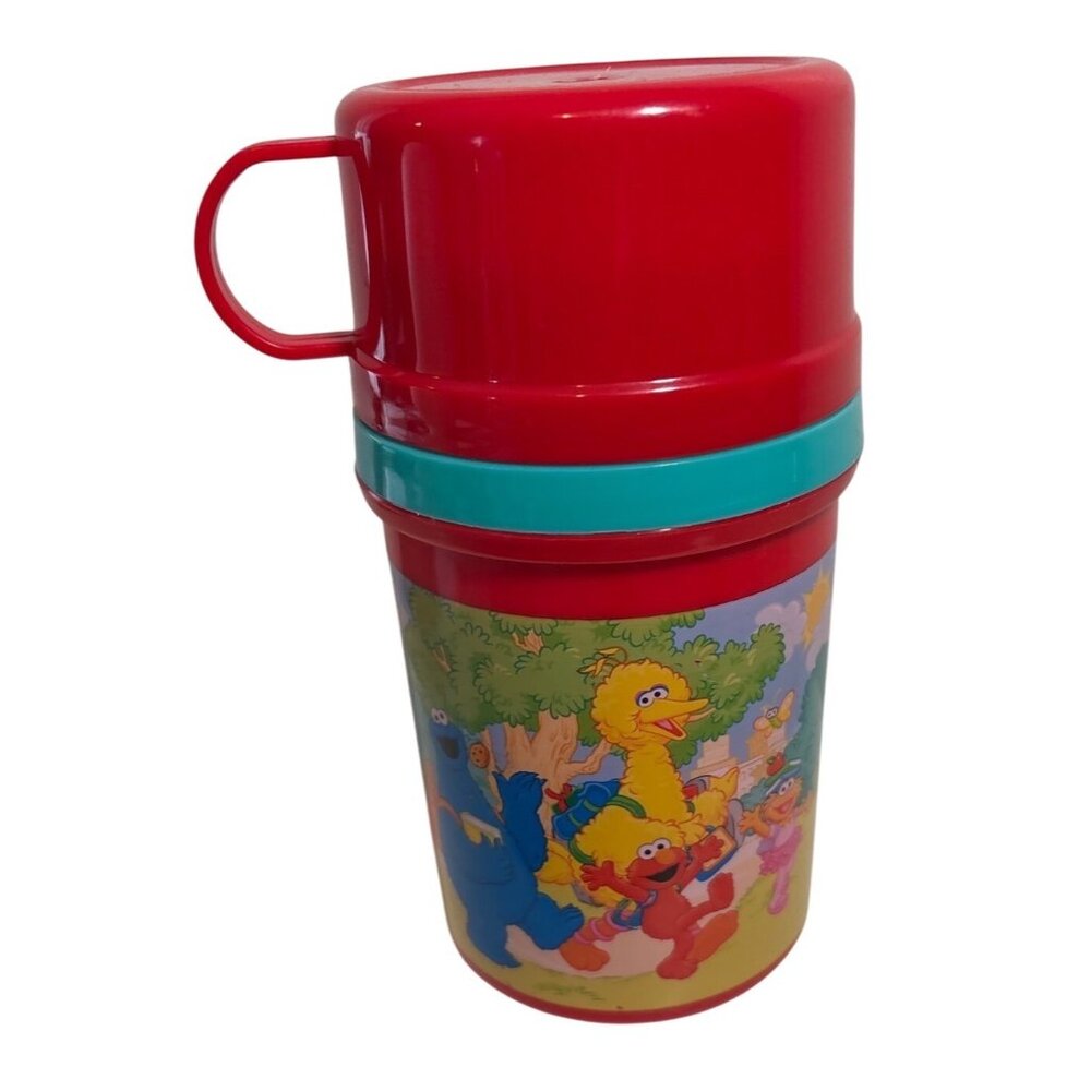 Sesame Street Thermos Red Plastic Blue Interior With Handle 2010 Big Bird Elmo..